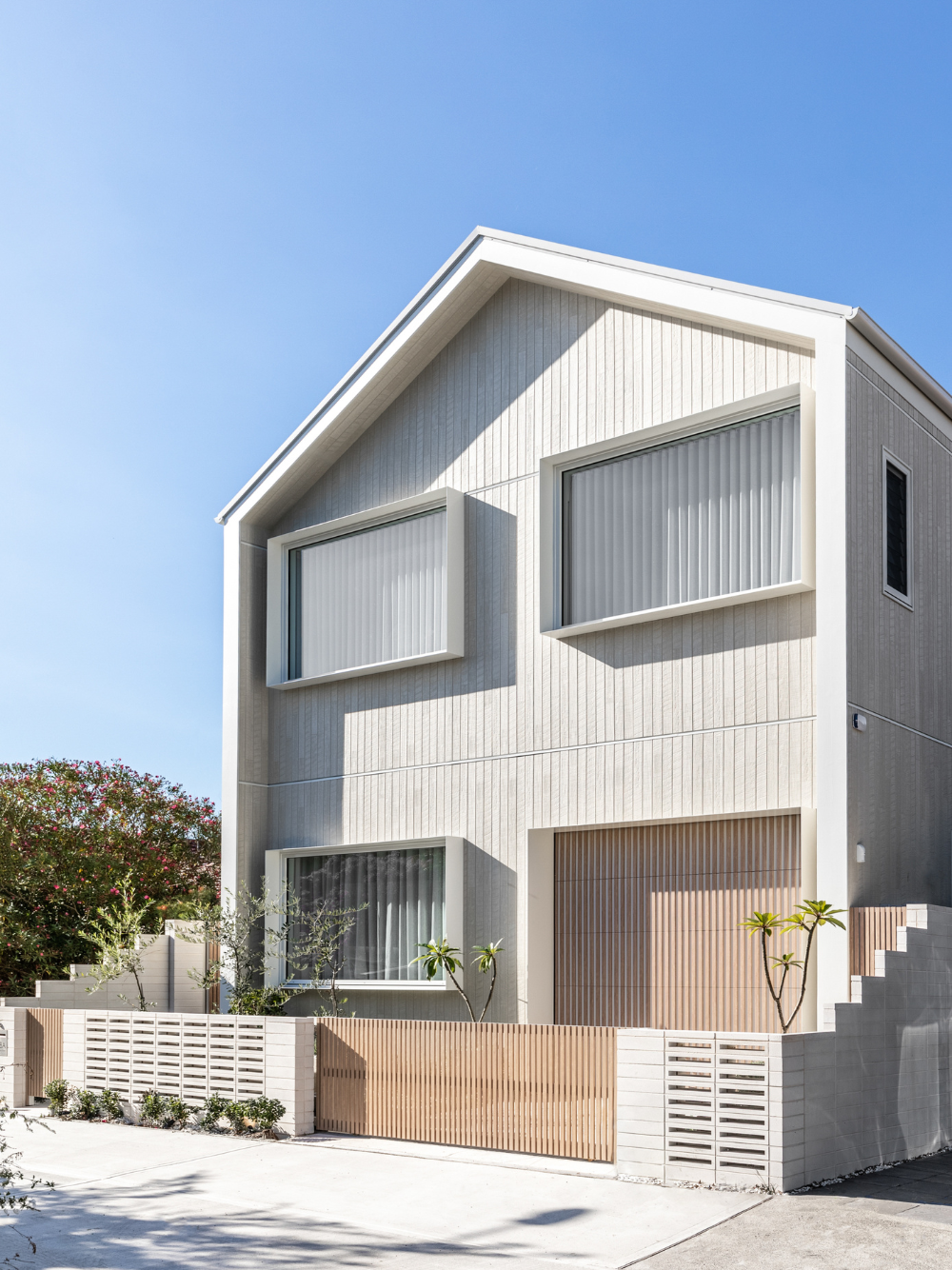 View of Coastal Comfort - Architectural Window Systems